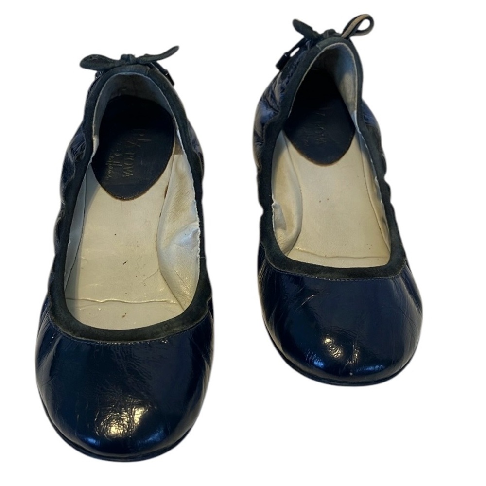 Cole Haan-Nike Air navy blue patent leather Ballet Flats with Bow size 5 M